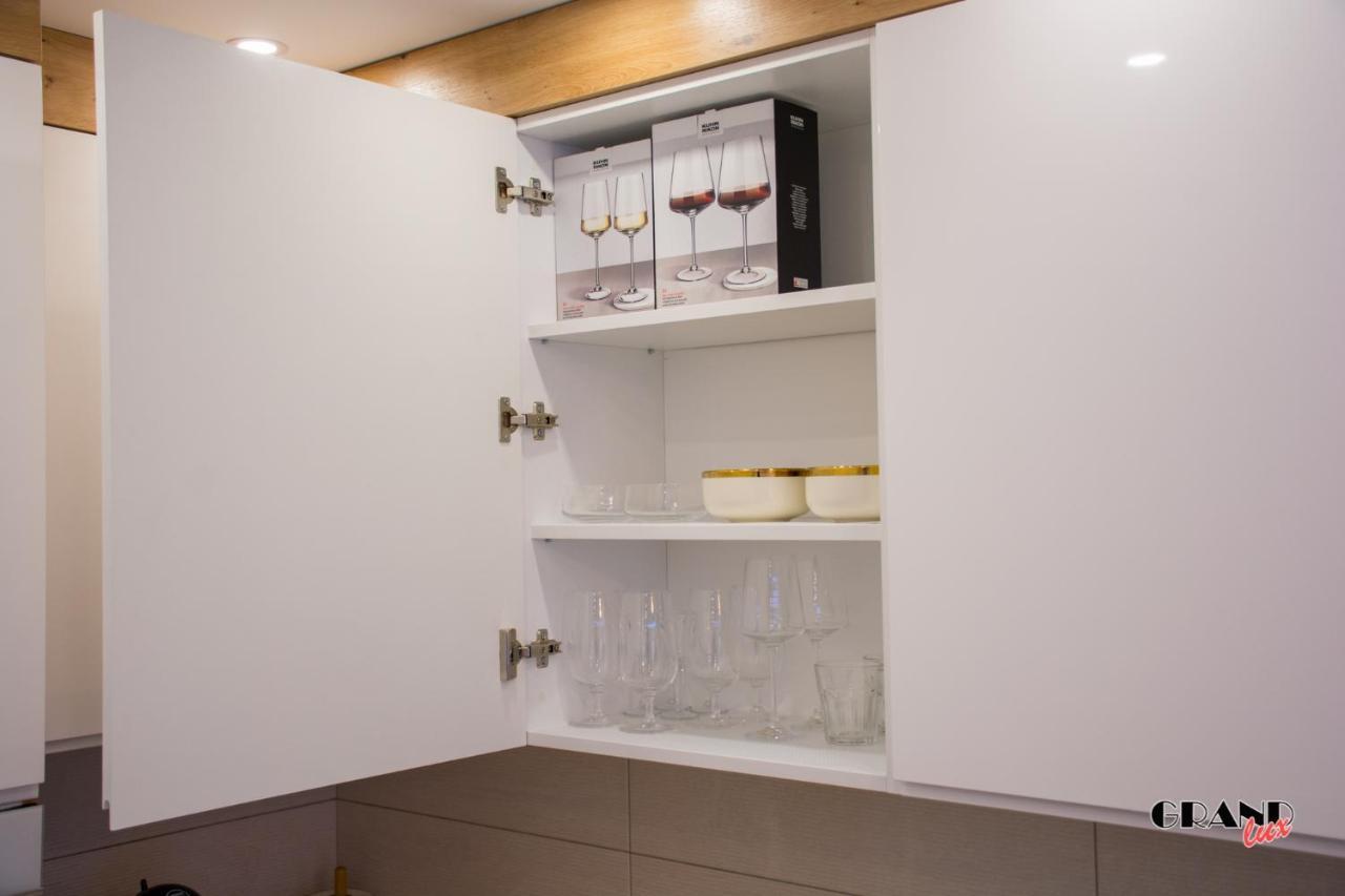 Grand Lux Apartment Doboj Bagian luar foto