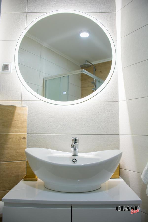 Grand Lux Apartment Doboj Bagian luar foto